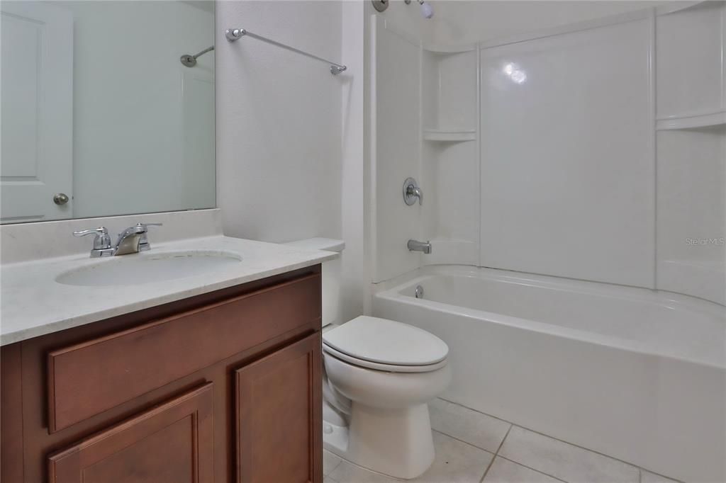 待售: $299,000 (4 贝兹, 2 浴室, 1767 平方英尺)