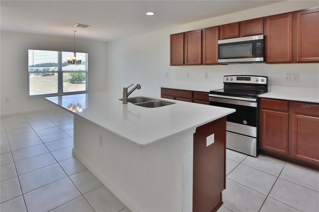 For Sale: $299,000 (4 beds, 2 baths, 1767 Square Feet)