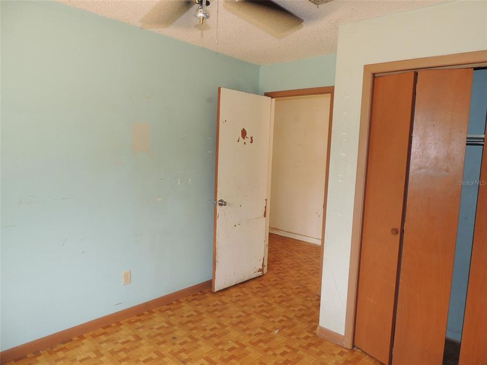 For Sale: $160,500 (2 beds, 2 baths, 1593 Square Feet)