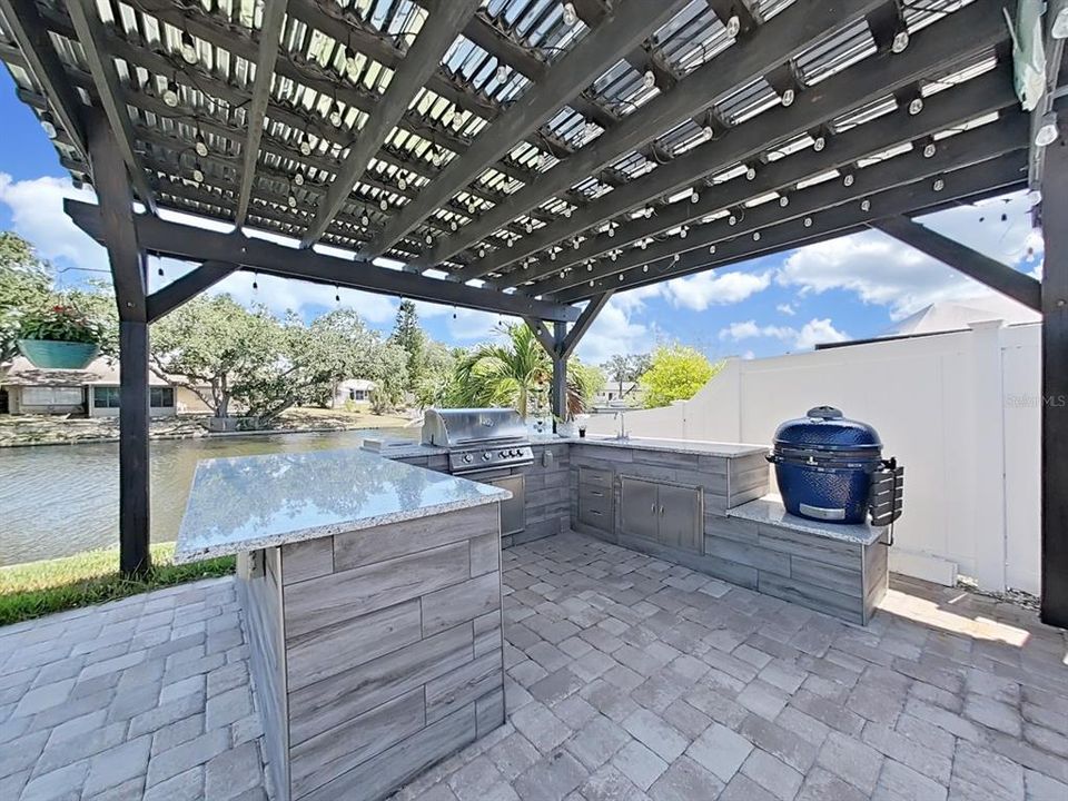 Water views from your outdoor kitchen area!