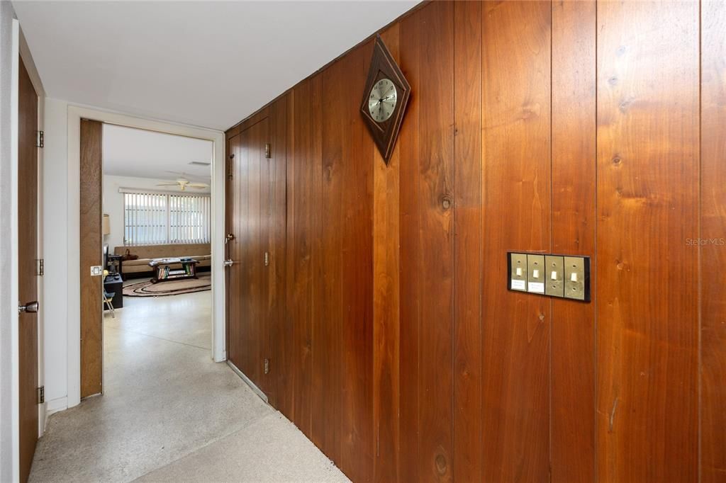 Activo con contrato: $325,000 (2 camas, 2 baños, 1404 Pies cuadrados)