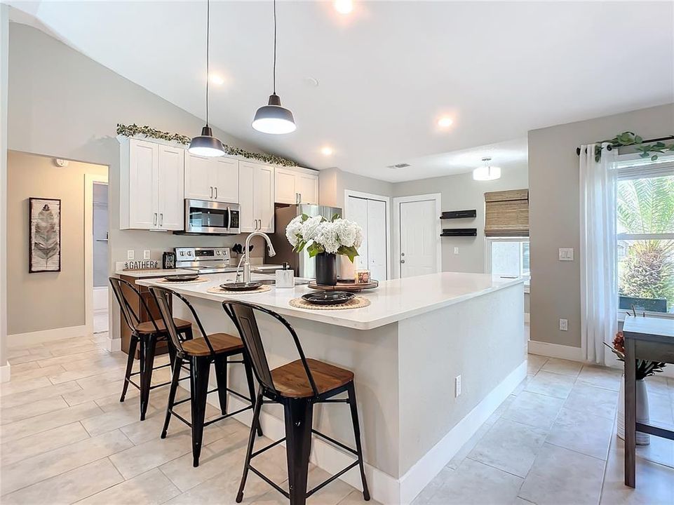 For Sale: $379,000 (3 beds, 2 baths, 1467 Square Feet)