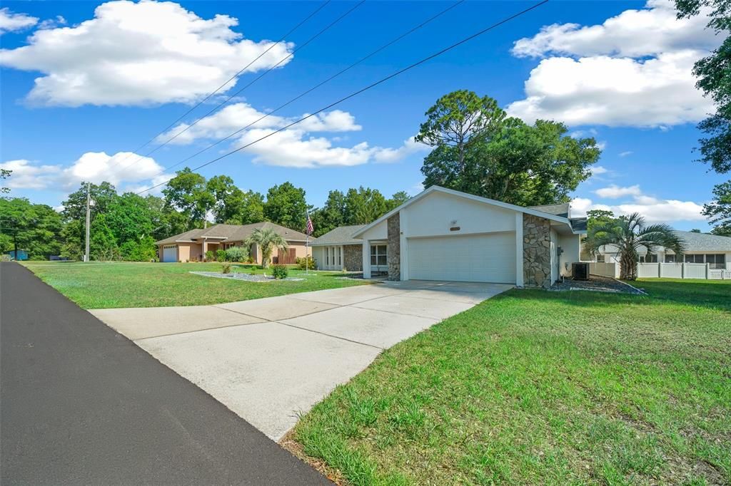 For Sale: $399,000 (3 beds, 2 baths, 2197 Square Feet)