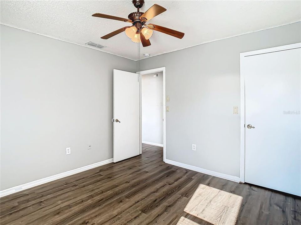 For Sale: $349,900 (3 beds, 2 baths, 1902 Square Feet)