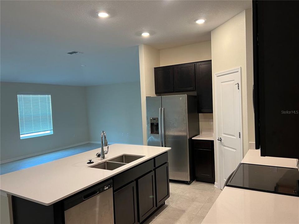 For Sale: $329,900 (3 beds, 2 baths, 1540 Square Feet)