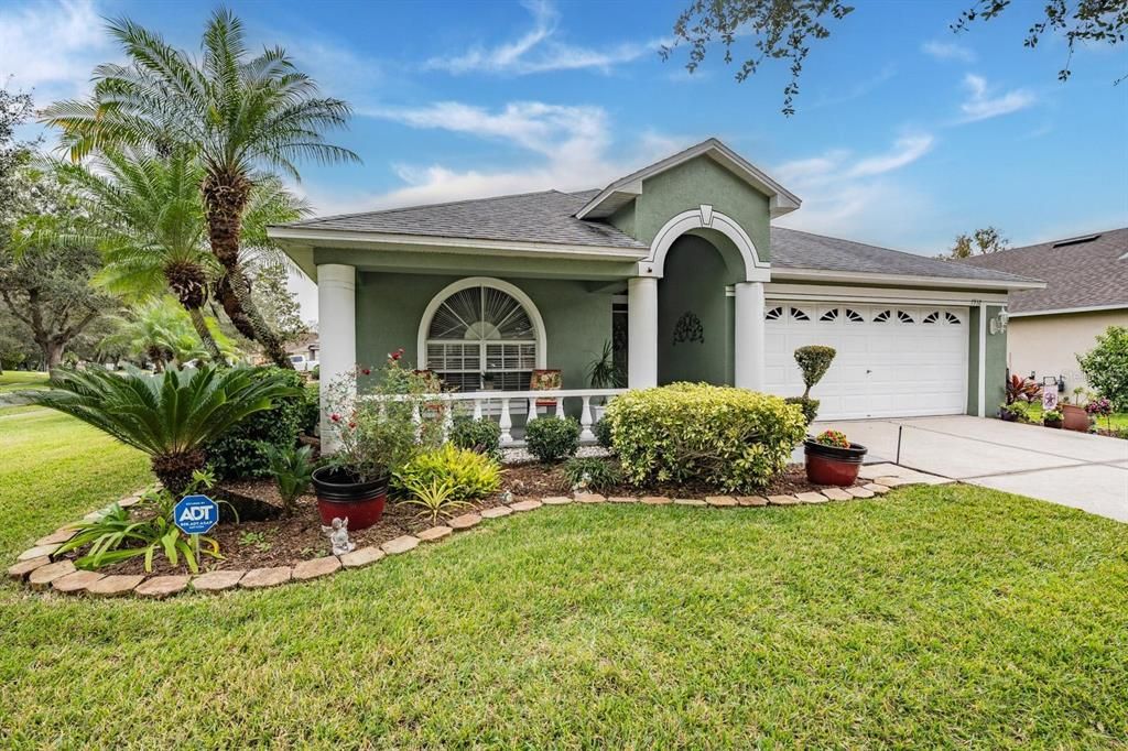 For Sale: $454,000 (4 beds, 2 baths, 2112 Square Feet)