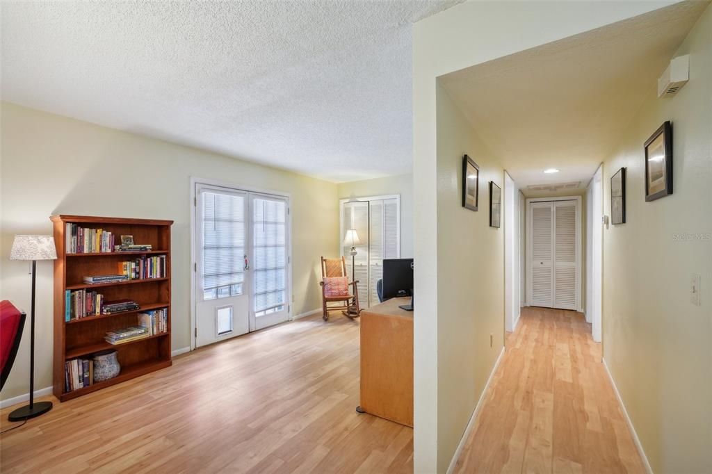 Active With Contract: $350,000 (2 beds, 1 baths, 1100 Square Feet)