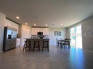 For Rent: $1,975 (3 beds, 2 baths, 1506 Square Feet)