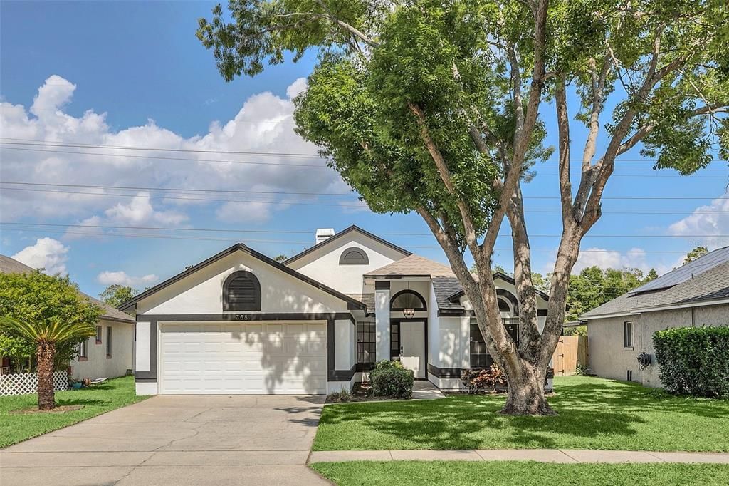 For Sale: $405,000 (3 beds, 2 baths, 1563 Square Feet)