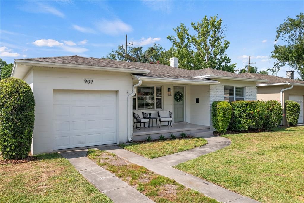 Recently Sold: $474,500 (2 beds, 1 baths, 1303 Square Feet)