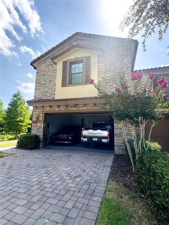 For Sale: $490,000 (3 beds, 2 baths, 1616 Square Feet)