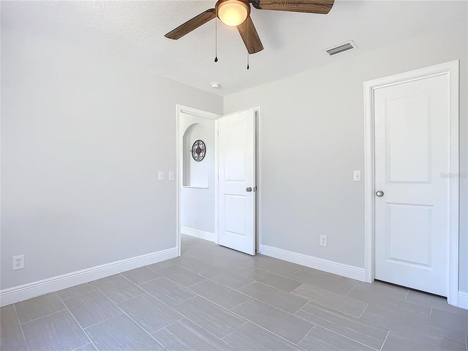 Active With Contract: $313,900 (2 beds, 2 baths, 1428 Square Feet)