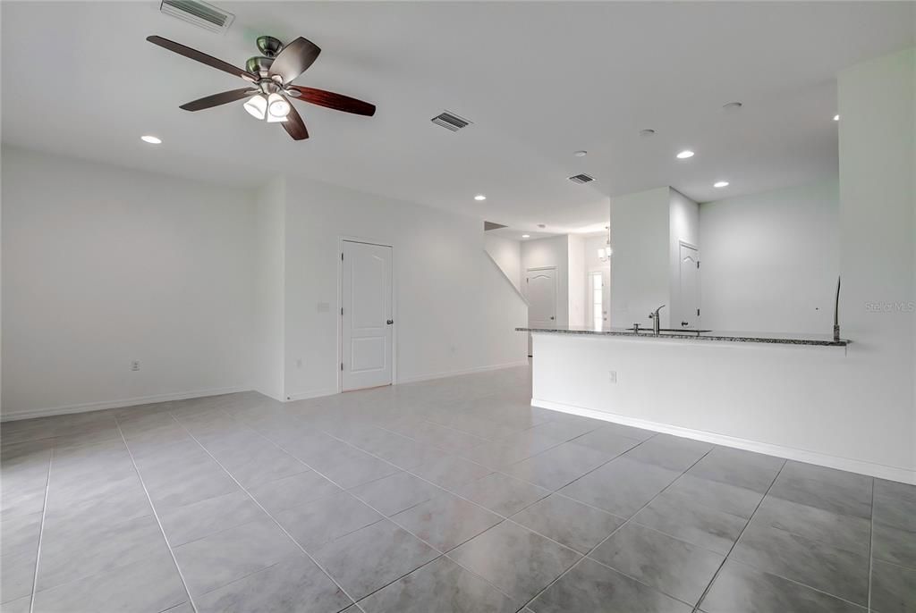 For Sale: $340,000 (3 beds, 2 baths, 1616 Square Feet)