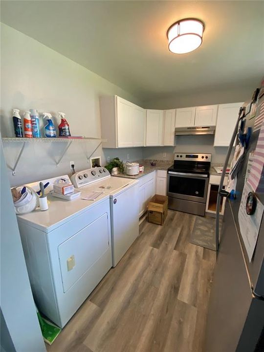 Laundry/kitchen