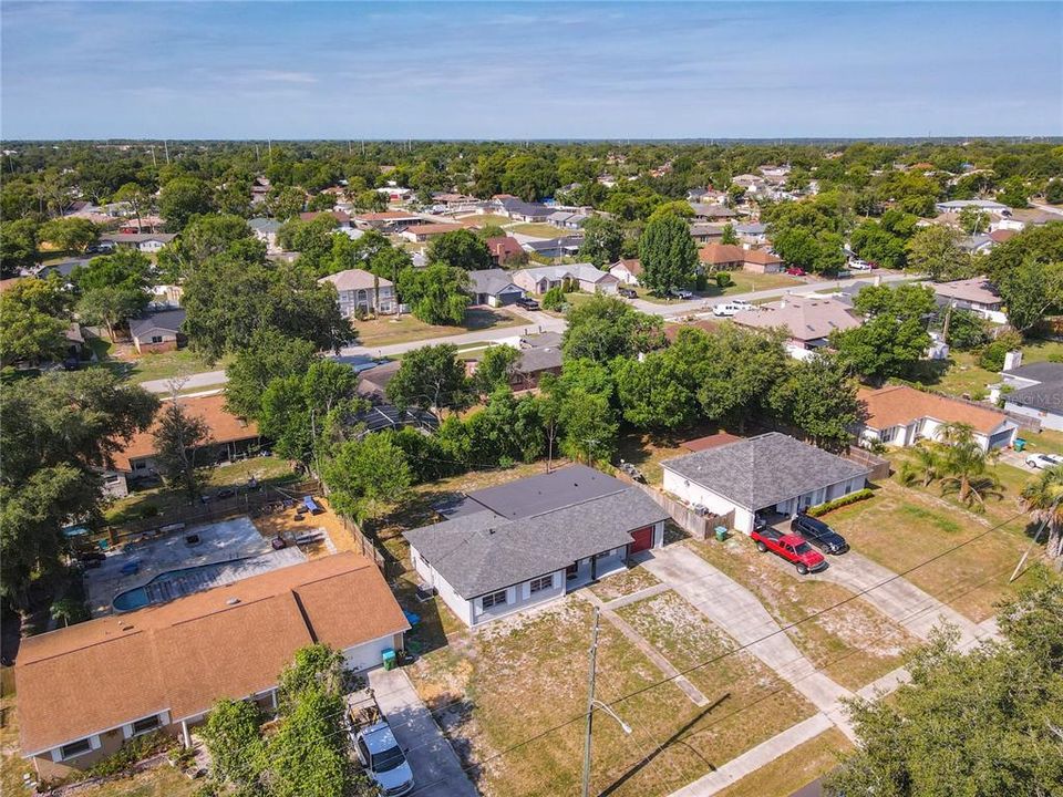 Active With Contract: $289,900 (3 beds, 2 baths, 1356 Square Feet)