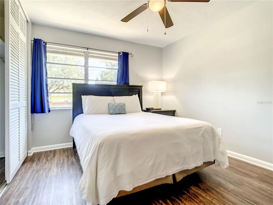 For Sale: $299,900 (3 beds, 2 baths, 1356 Square Feet)