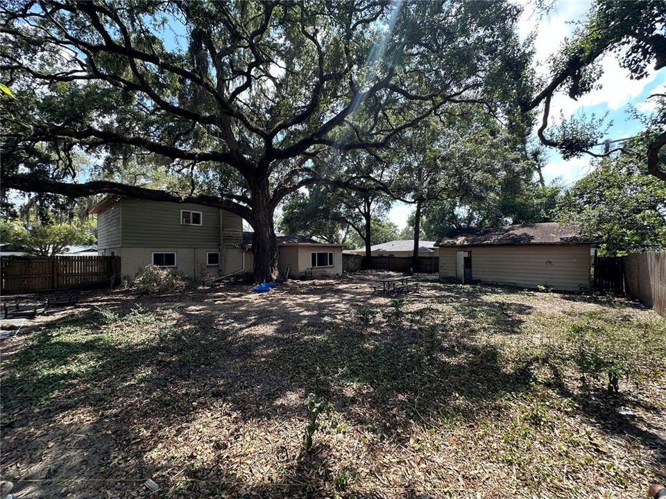 Active With Contract: $270,000 (4 beds, 3 baths, 2208 Square Feet)