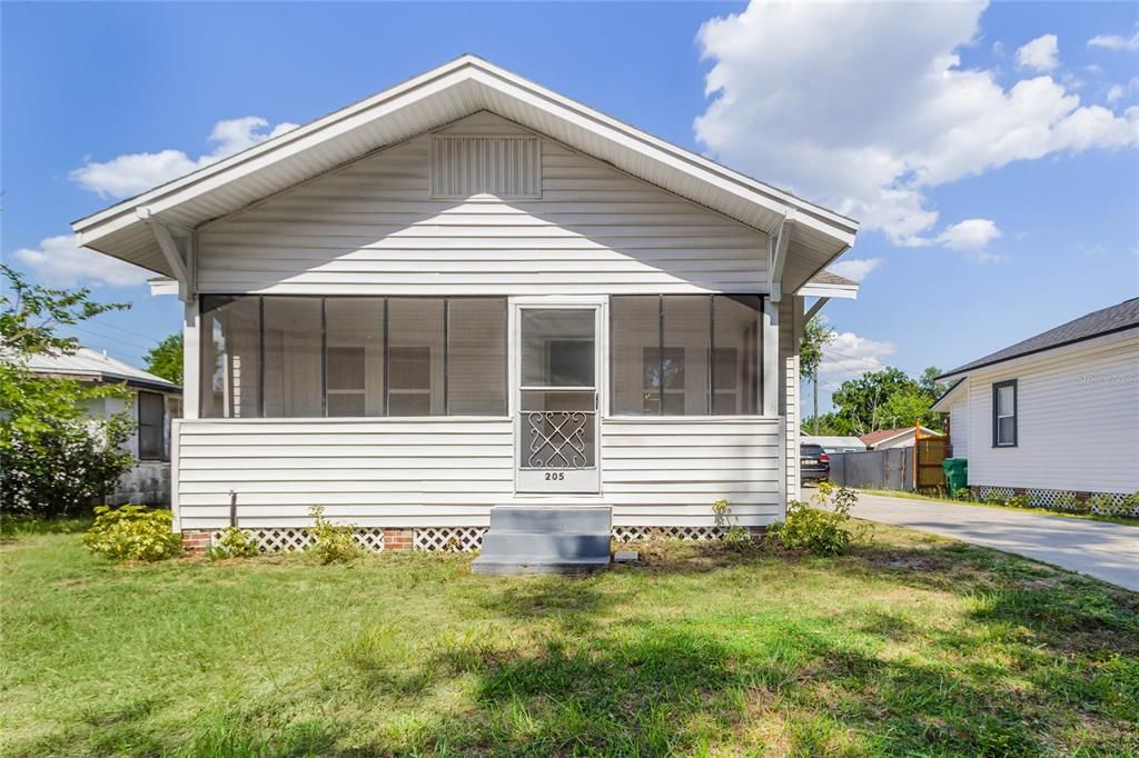 Recently Sold: $339,900 (3 beds, 1 baths, 976 Square Feet)