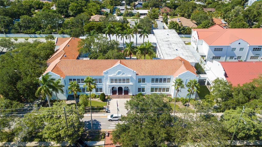 Active With Contract: $6,500,000 (4 beds, 3 baths, 3069 Square Feet)