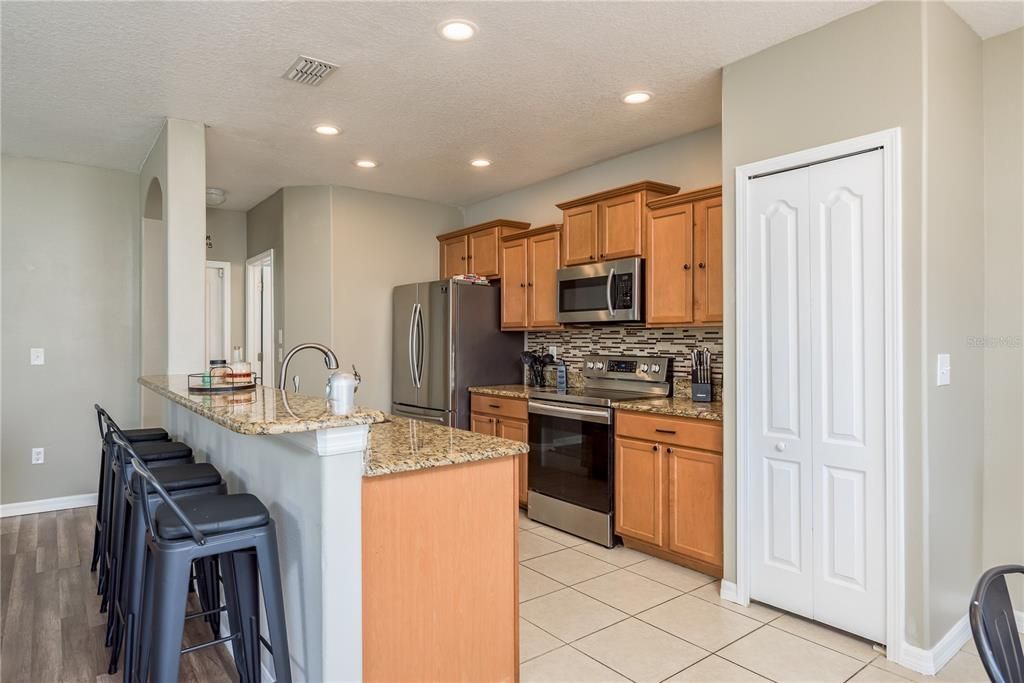 For Sale: $375,000 (4 beds, 2 baths, 1799 Square Feet)