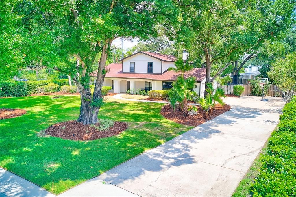 For Sale: $1,075,000 (4 beds, 3 baths, 2506 Square Feet)