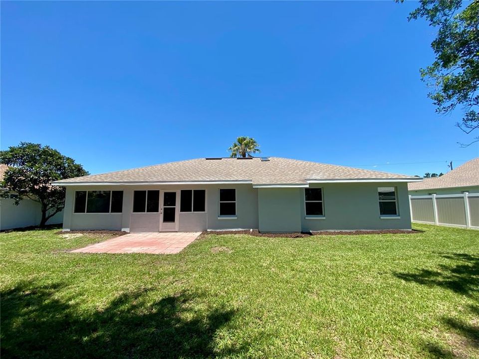 Active With Contract: $359,000 (3 beds, 2 baths, 1908 Square Feet)