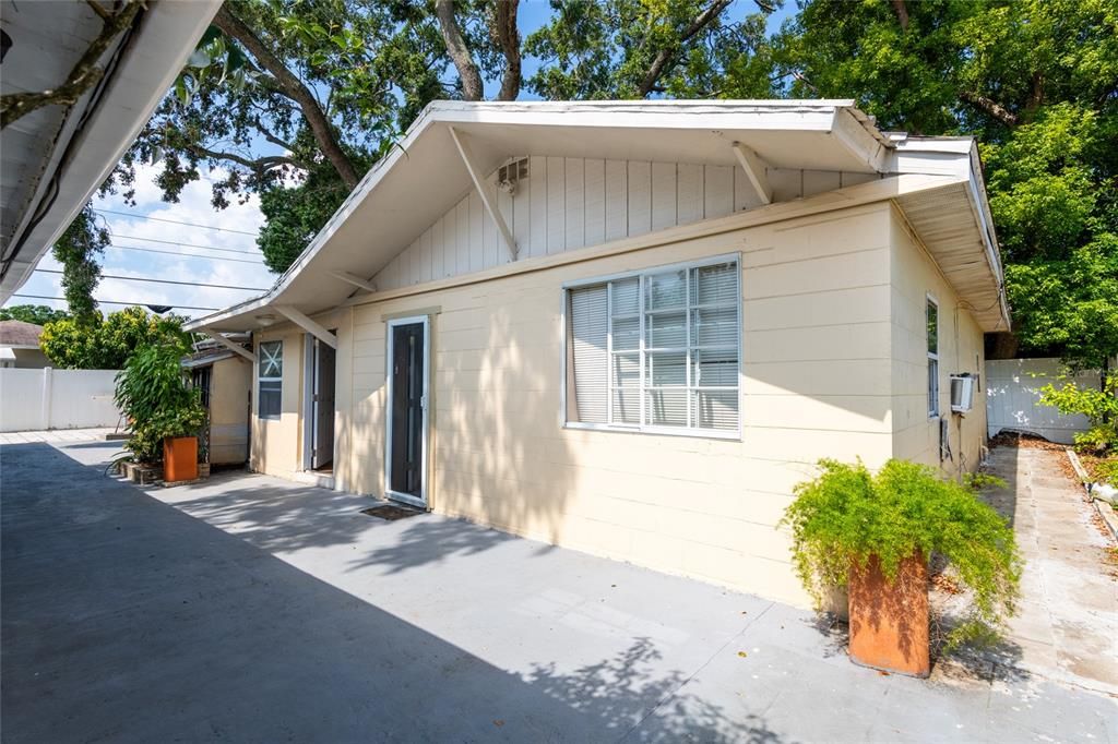 Active With Contract: $420,000 (3 beds, 2 baths, 1666 Square Feet)