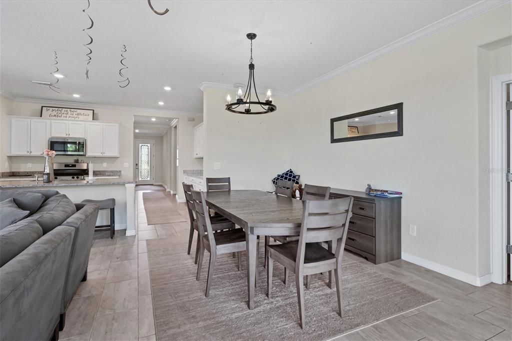 Active With Contract: $3,200 (3 beds, 3 baths, 2219 Square Feet)