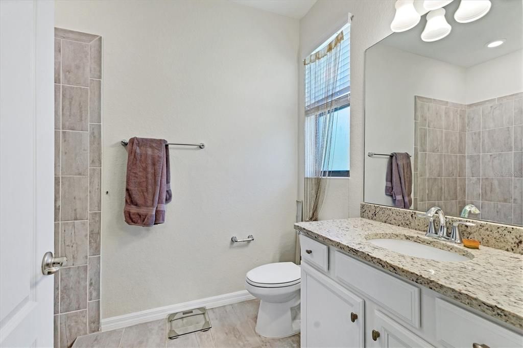 Active With Contract: $3,200 (3 beds, 3 baths, 2219 Square Feet)