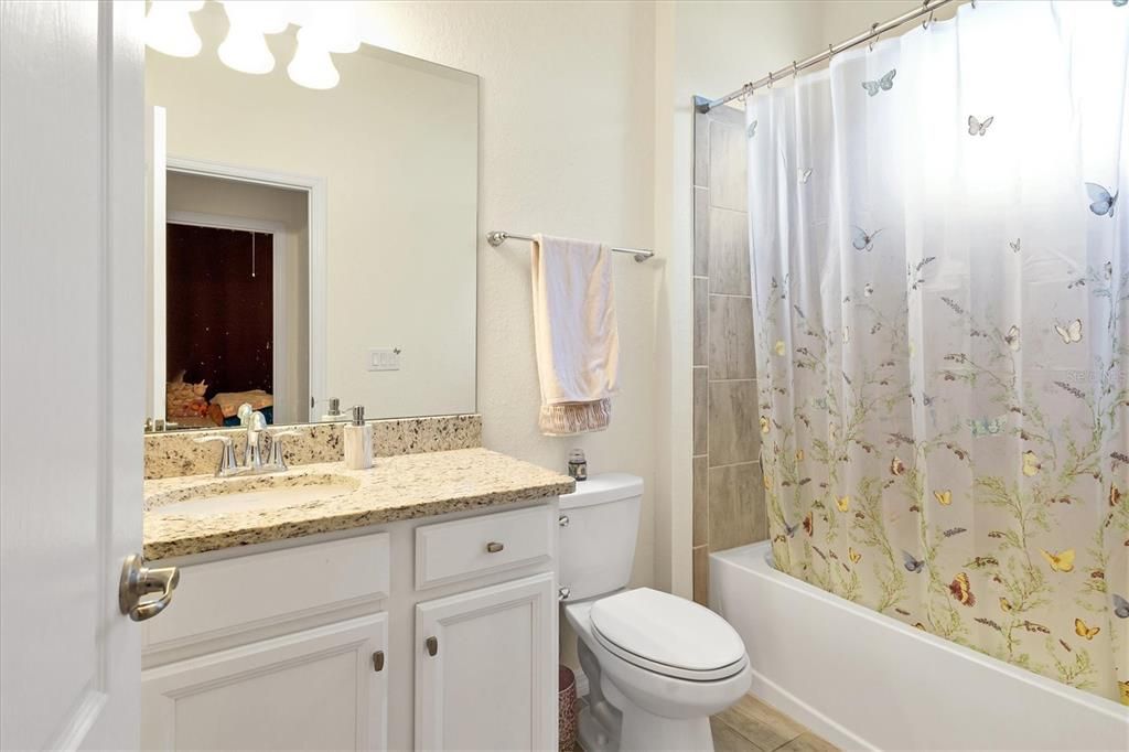 Active With Contract: $3,200 (3 beds, 3 baths, 2219 Square Feet)