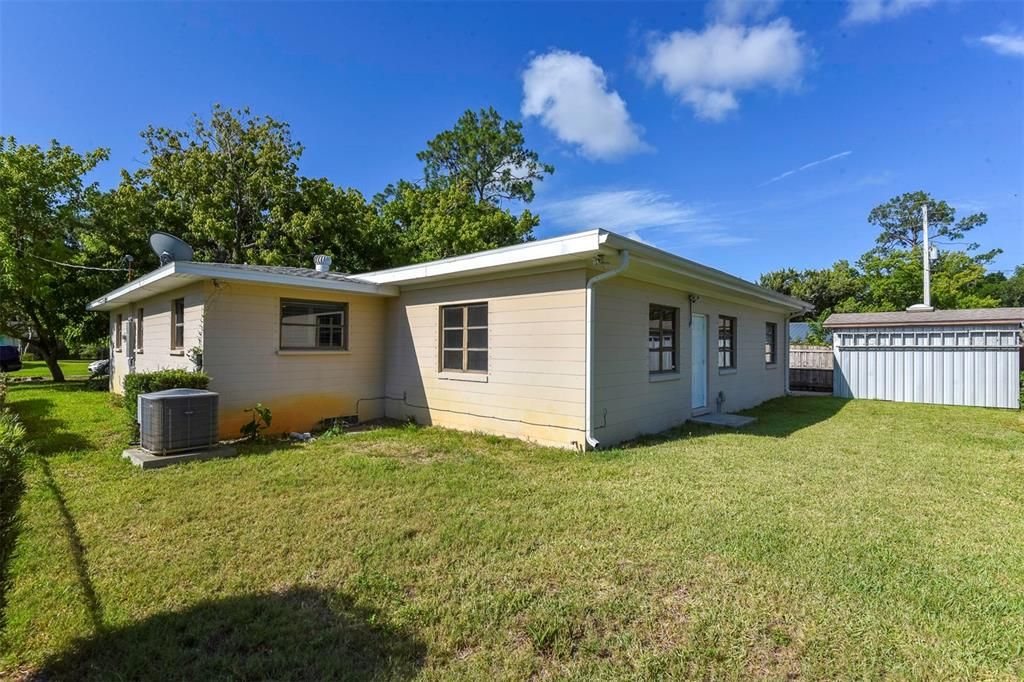 Active With Contract: $344,900 (2 beds, 2 baths, 1856 Square Feet)