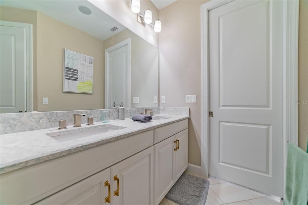 For Sale: $549,777 (2 beds, 2 baths, 1694 Square Feet)