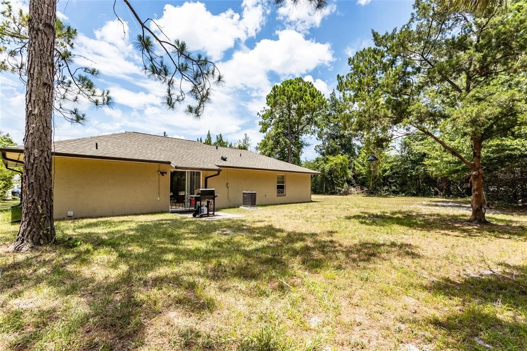 For Sale: $299,000 (3 beds, 2 baths, 1075 Square Feet)