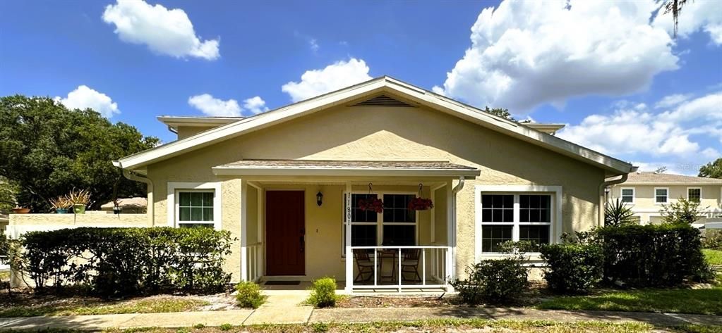 Active With Contract: $234,900 (3 beds, 2 baths, 1272 Square Feet)