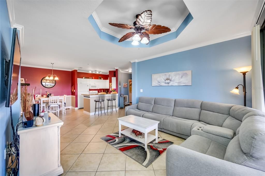 Active With Contract: $389,900 (2 beds, 2 baths, 1350 Square Feet)