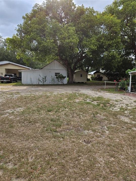 For Sale: $650,000 (3 beds, 3 baths, 1677 Square Feet)