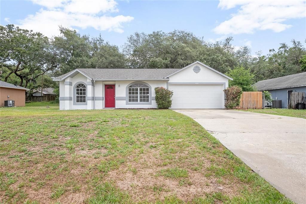 For Sale: $300,000 (3 beds, 2 baths, 1152 Square Feet)