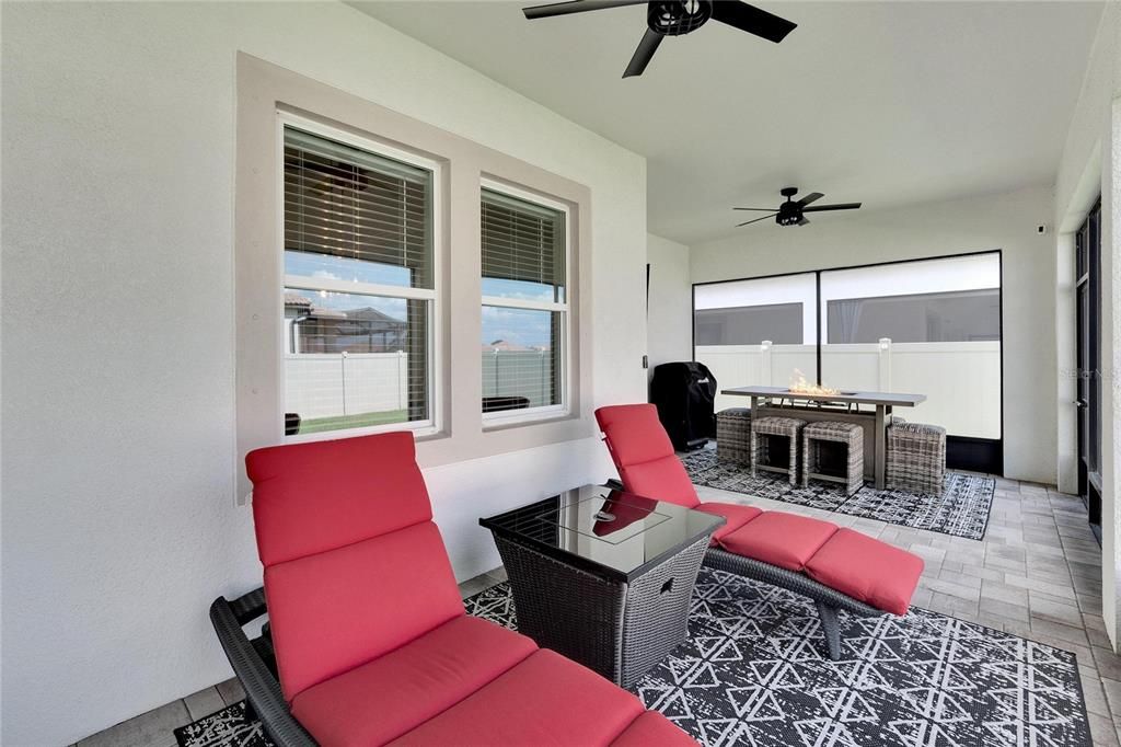 Active With Contract: $550,000 (4 beds, 3 baths, 2805 Square Feet)