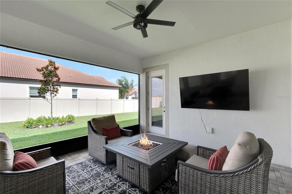 Active With Contract: $550,000 (4 beds, 3 baths, 2805 Square Feet)