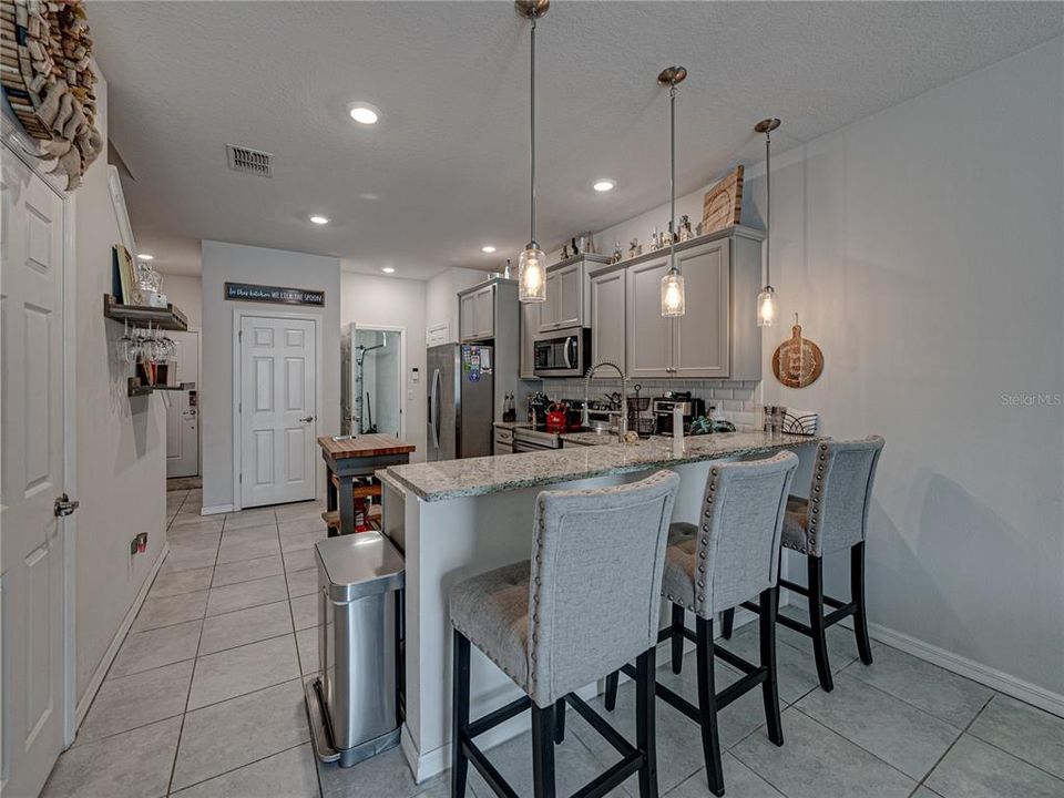 Bar area / Kitchen