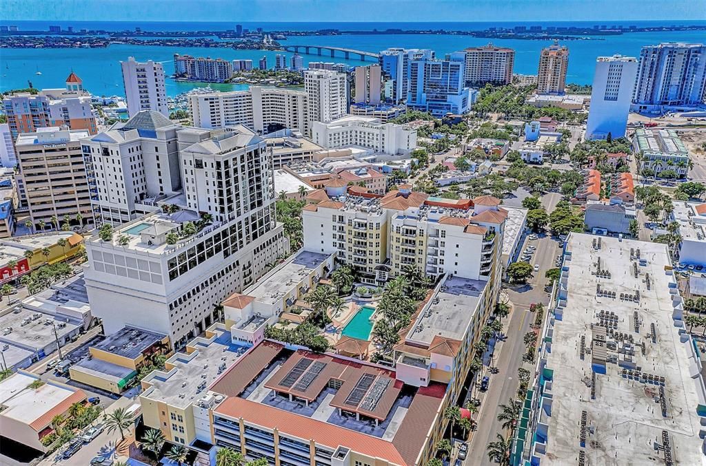 For Sale: $1,099,000 (2 beds, 2 baths, 1725 Square Feet)