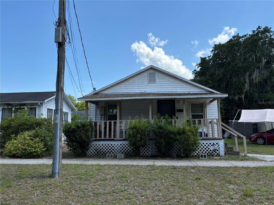 For Sale: $199,000 (3 beds, 1 baths, 790 Square Feet)