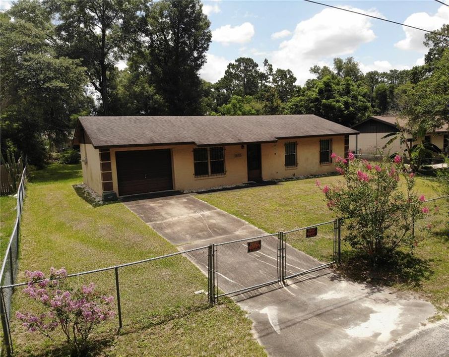 Recently Sold: $225,000 (3 beds, 1 baths, 1000 Square Feet)