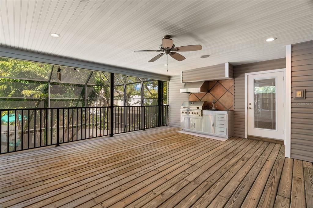 2nd Floor Outdoor Space - Outdoor Kitchen