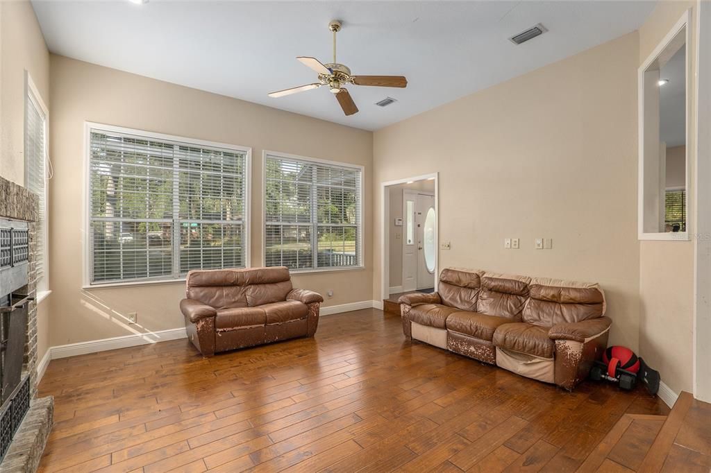 Active With Contract: $399,000 (4 beds, 2 baths, 2267 Square Feet)