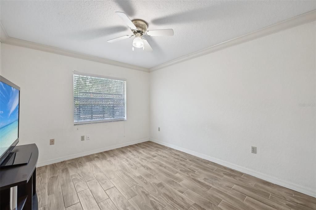 guest bedroom 3