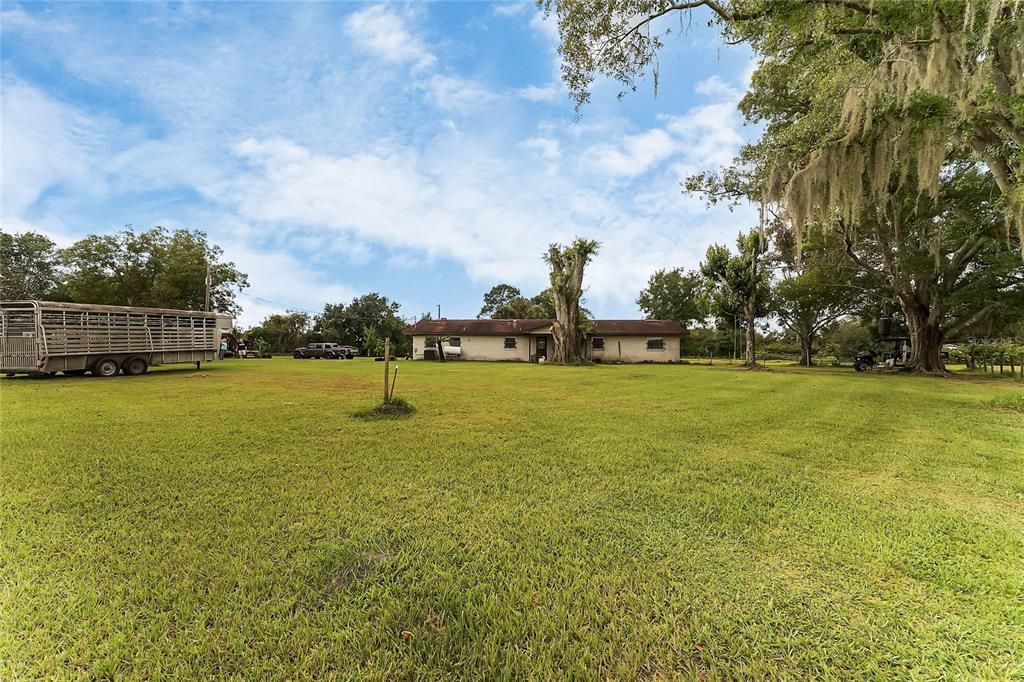 For Sale: $2,500,000 (3 beds, 2 baths, 2624 Square Feet)