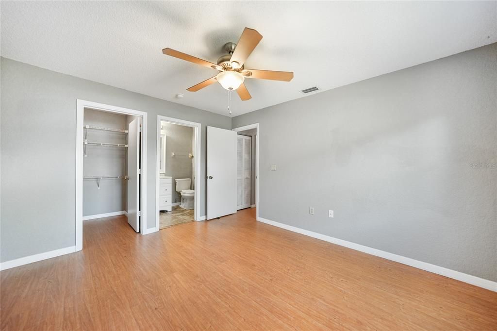 For Sale: $133,000 (2 beds, 2 baths, 960 Square Feet)