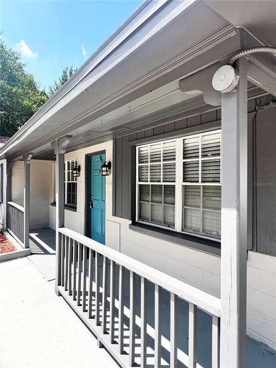 Recently Rented: $1,599 (2 beds, 1 baths, 900 Square Feet)