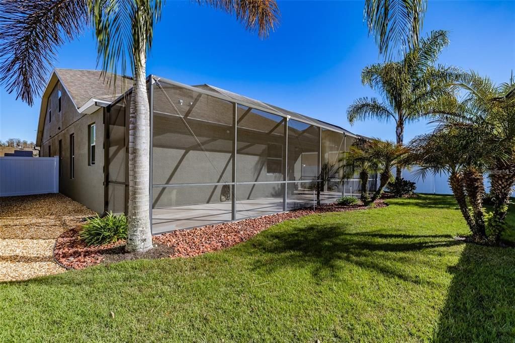 Active With Contract: $2,730 (4 beds, 2 baths, 2546 Square Feet)